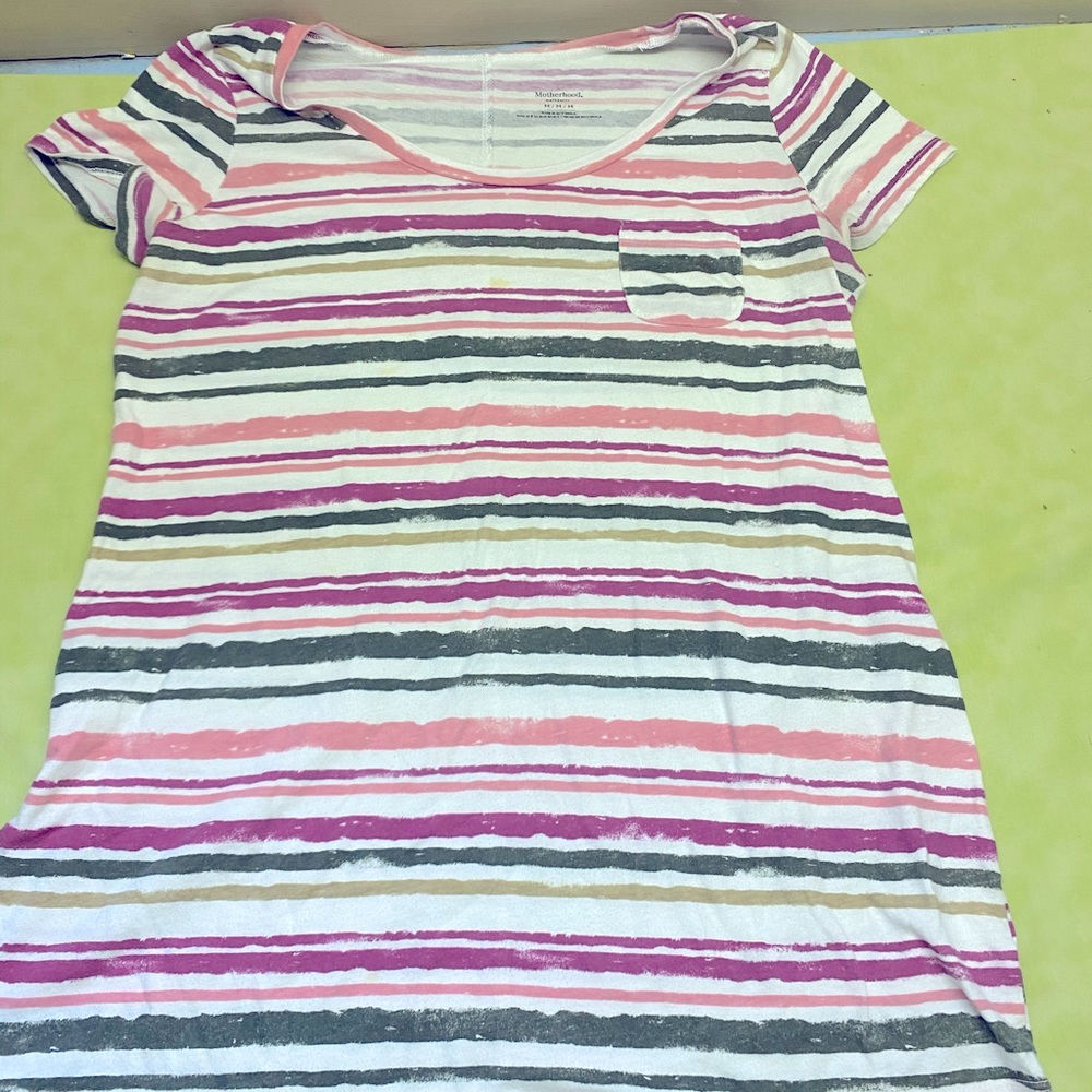 Motherhood maternity pocket tee